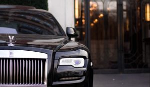Rolls-Royce Ghost Black Badge Adds Dark Edge To Style